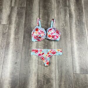 34D VS‎ Blue Floral Bombshell Set